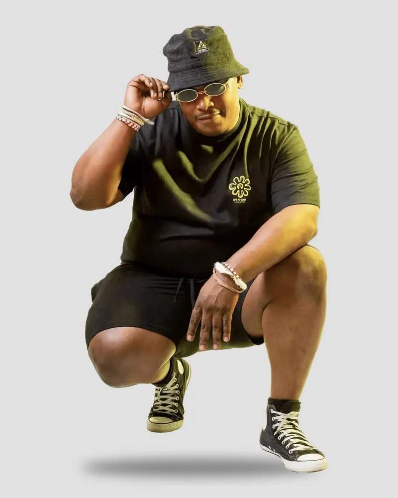 Olive LIFE IS GOOD tee with the Amandla bucket hat